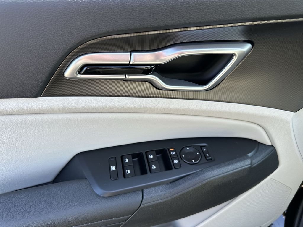 2026 Kia Sportage EX - Photo 13