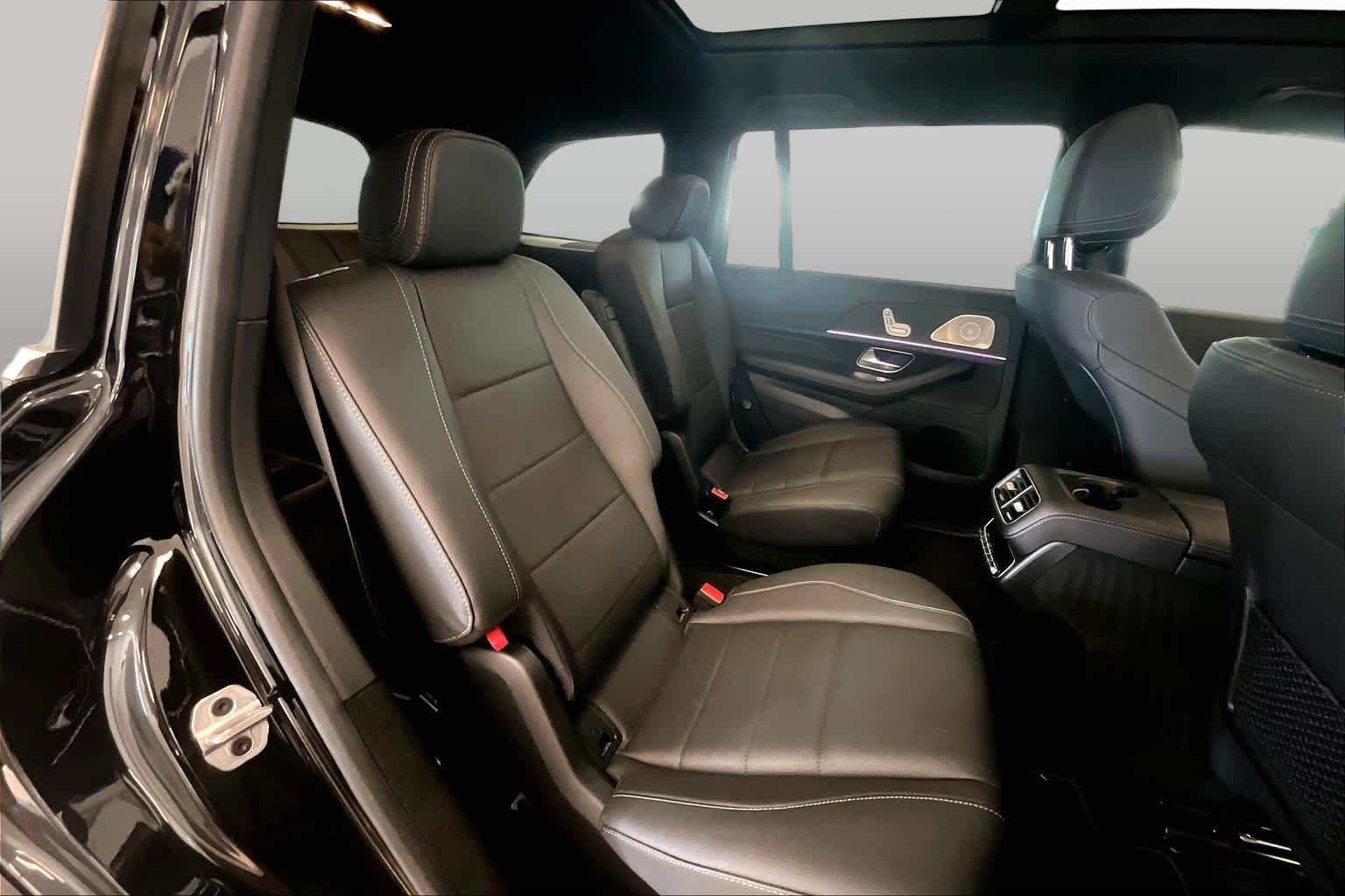 Used 2025 Obsidian Black Metallic Mercedes-Benz GLS 450 image 19