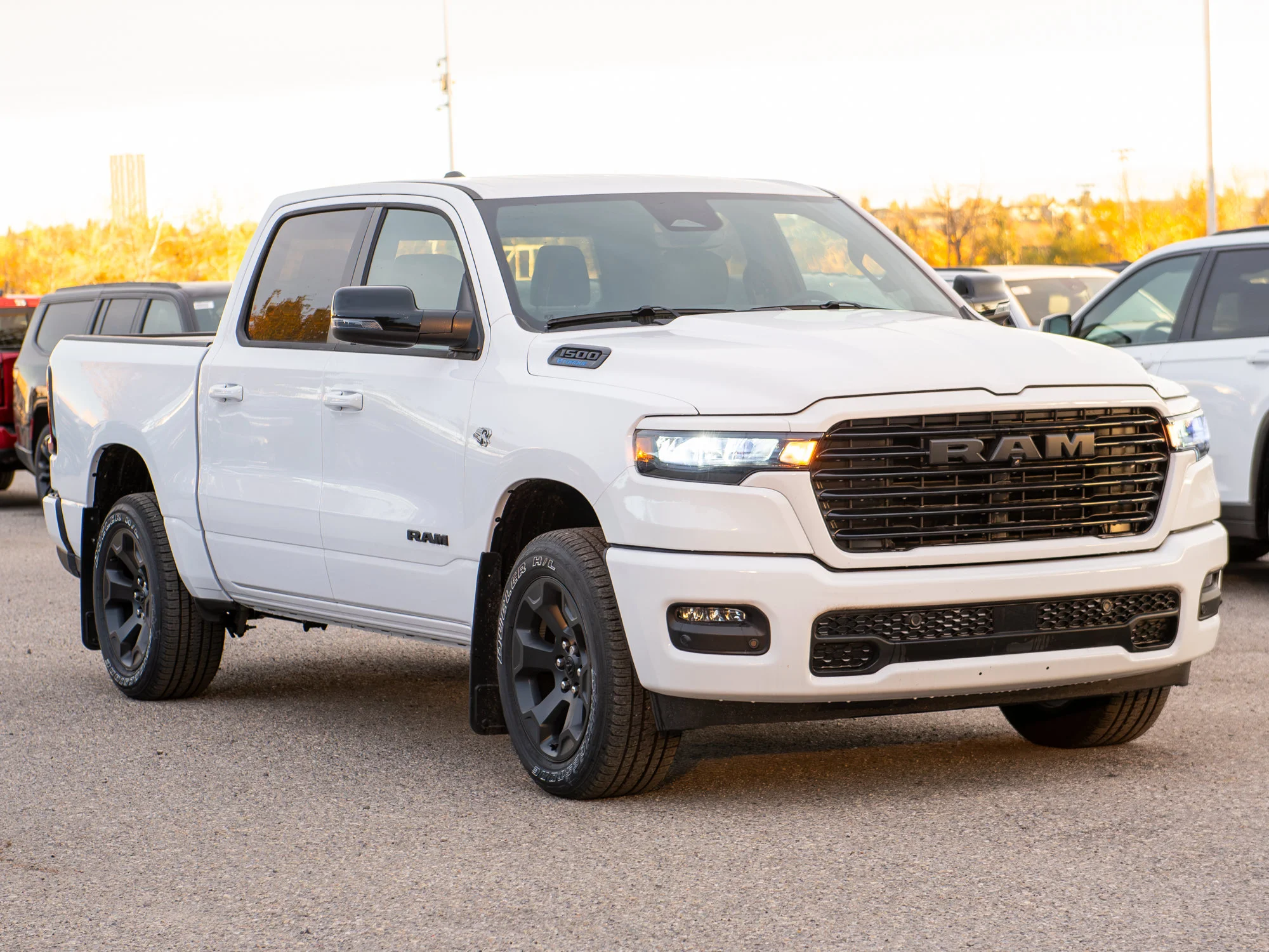 New 2026 White RAM Sport* Crew Cab 4x4, HEMI V8, Heated Seats/Wheel, Alpine Audio, 3.92 Rear Axle image 7