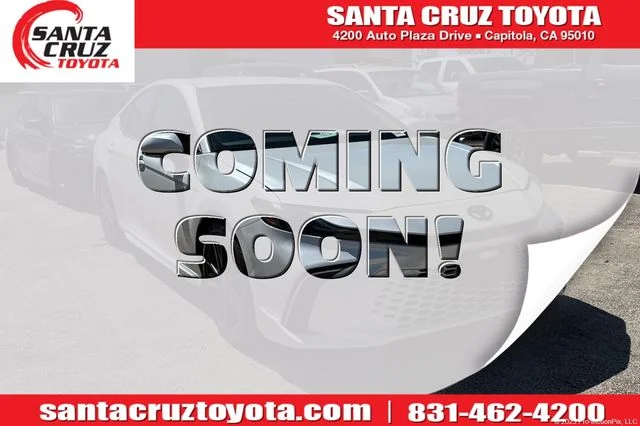 2025 Toyota Camry XSE Hybrid's photo