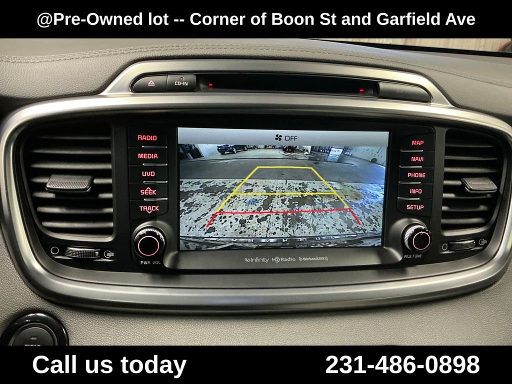 Used 2018 Silver Kia SX image 28