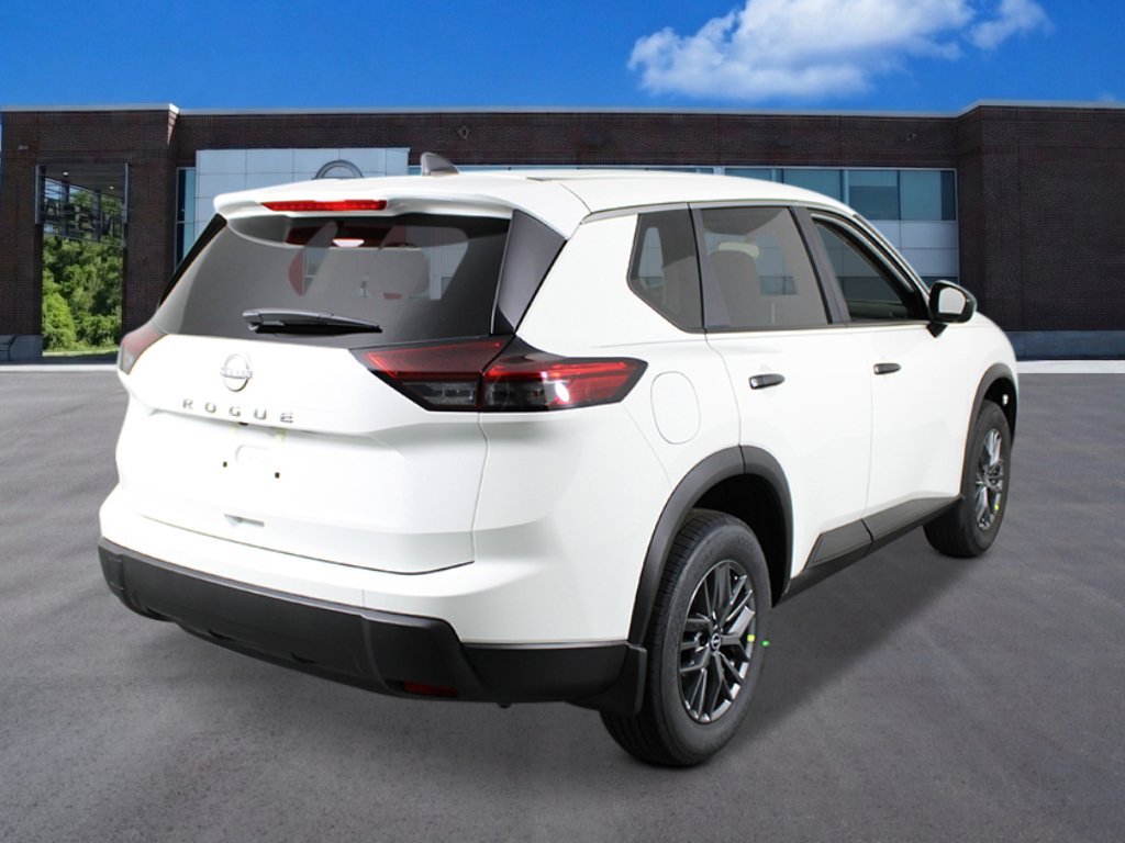 New 2026 Glacier White Nissan S image 5