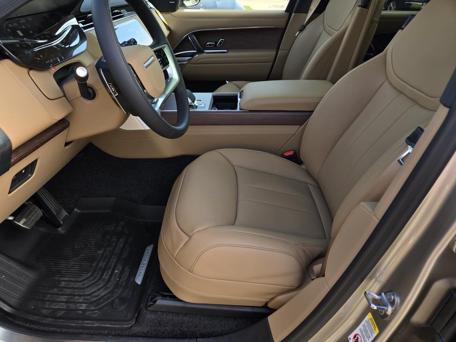 New 2026 Batumi Gold LAND ROVER SE PHEV image 28