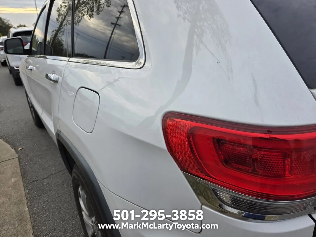 Used 2014 White Jeep Limited image 7