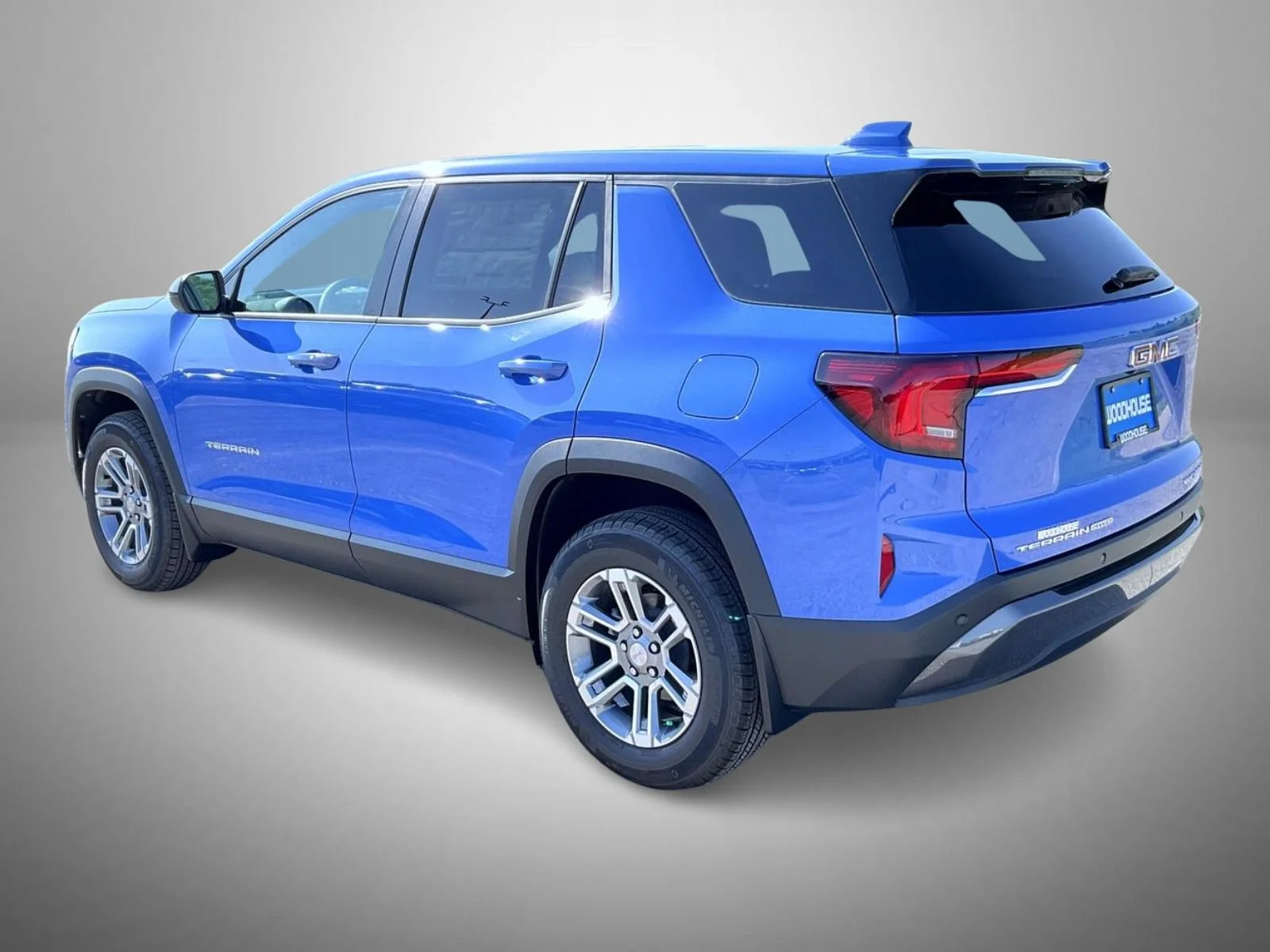 New 2026 Rapids Metallic GMC Elevation image 7