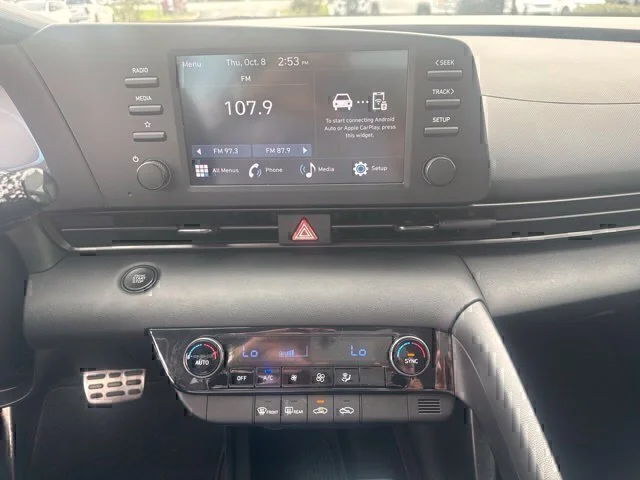 Used 2025 Gray Hyundai SEL Sport image 16