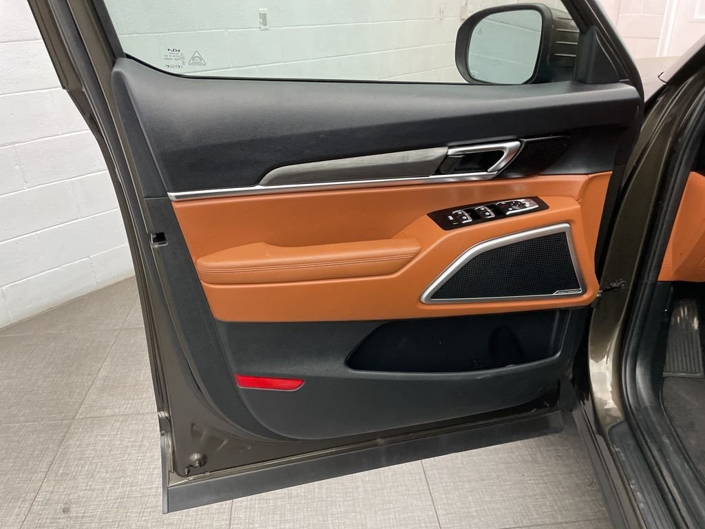 Used 2024 Green Kia EX X-Line image 21