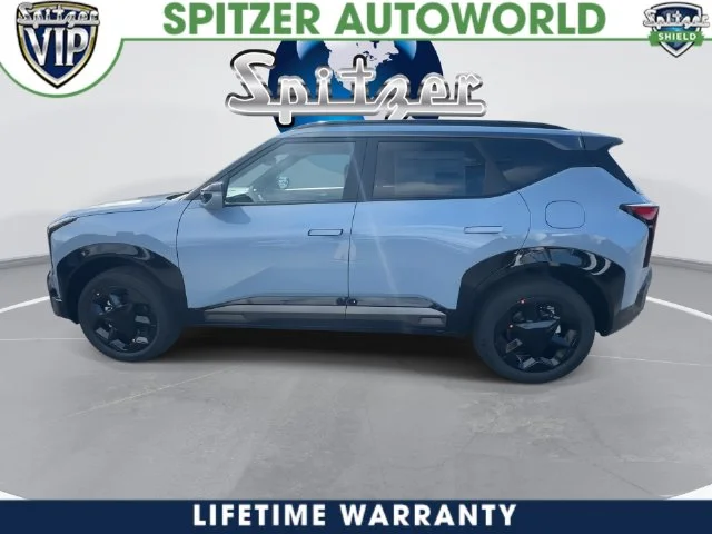 New 2027 Pale Gray Kia X-Line S image 10