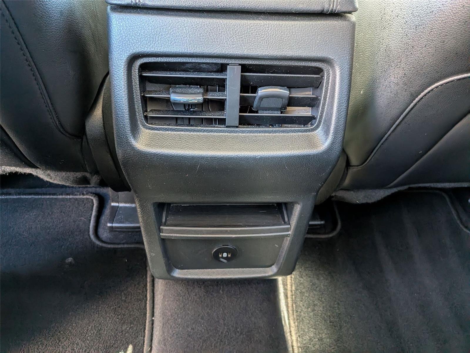 Used 2023 Agate Black Metallic Ford SEL image 29
