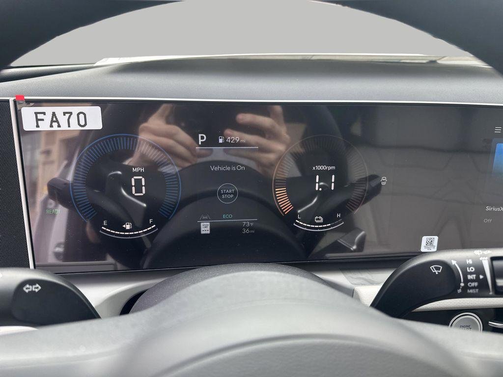 New 2026 Creamy White Pearl Hyundai SEL AWD image 15