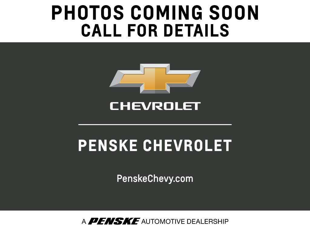 Used 2015 White Mitsubishi DE image 1