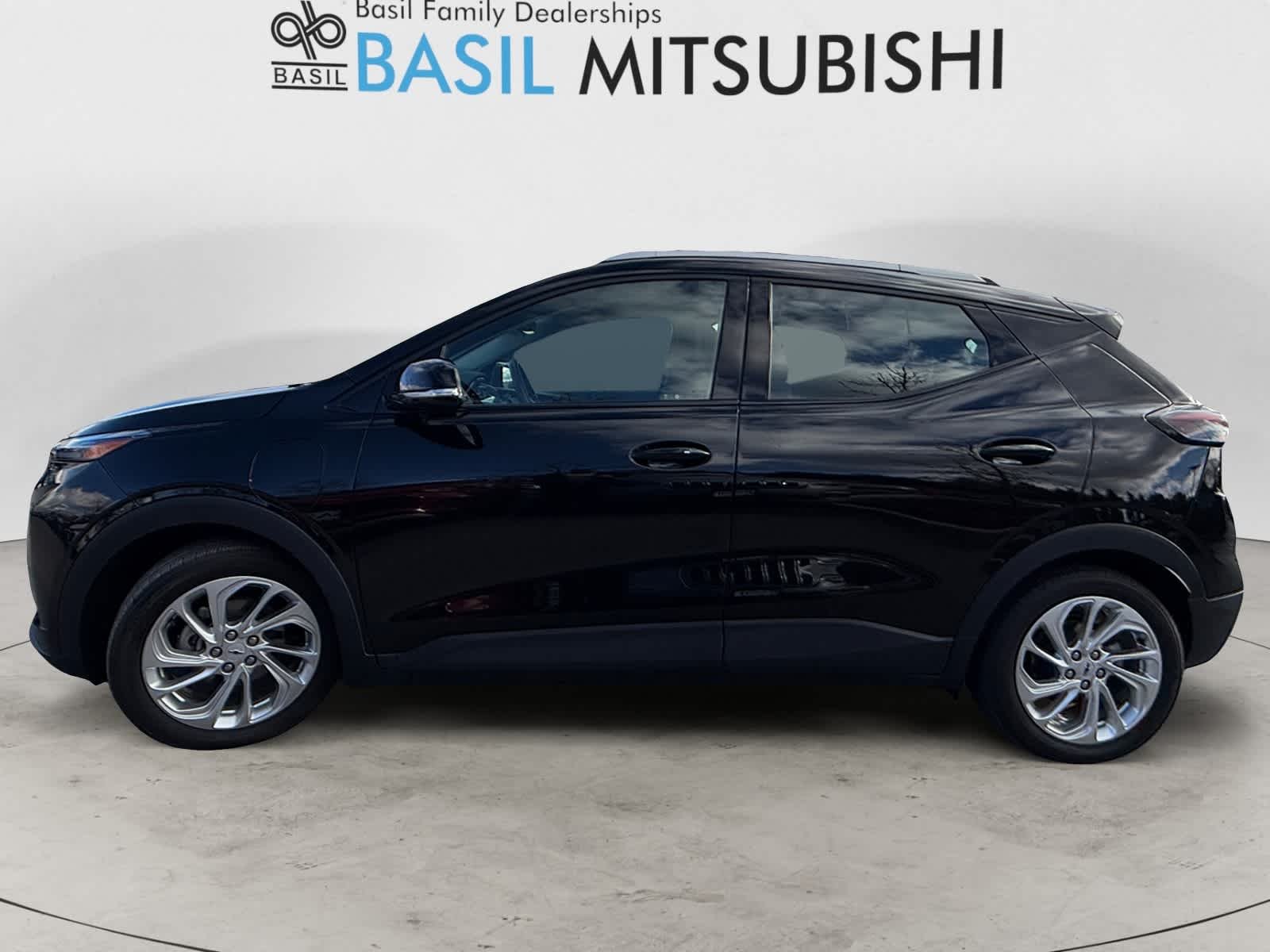 Used 2023 Chevrolet Bolt EUV LT with VIN 1G1FY6S04P4188634 for sale in Buffalo, NY