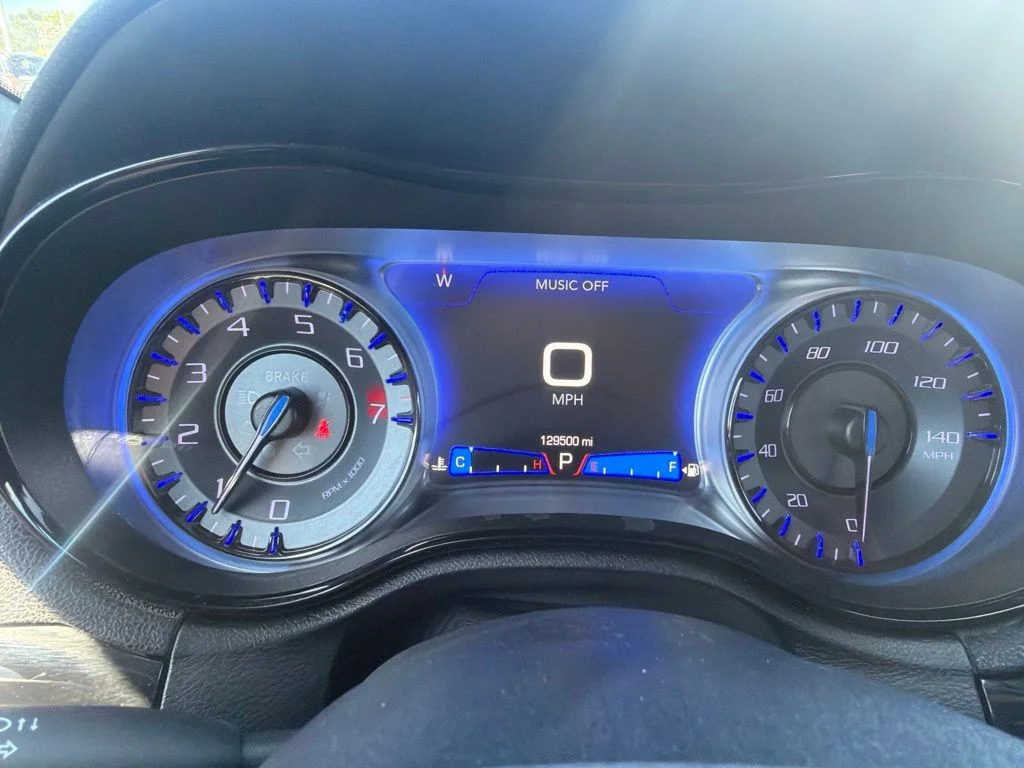 Used 2019 White Chrysler S image 17