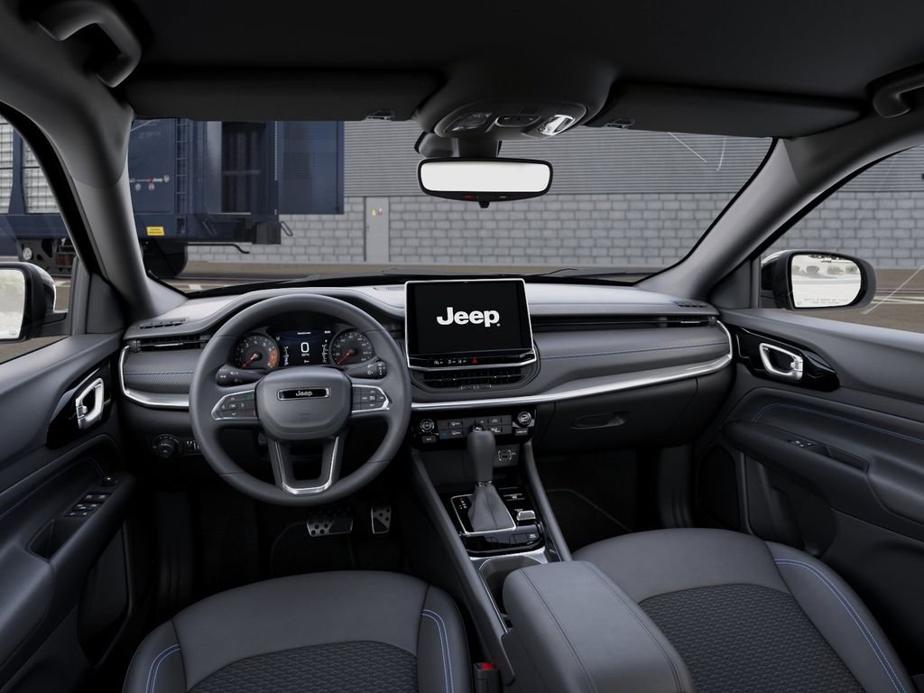 New 2026 Diamond Black Crystal Pearlcoat Jeep Latitude image 14