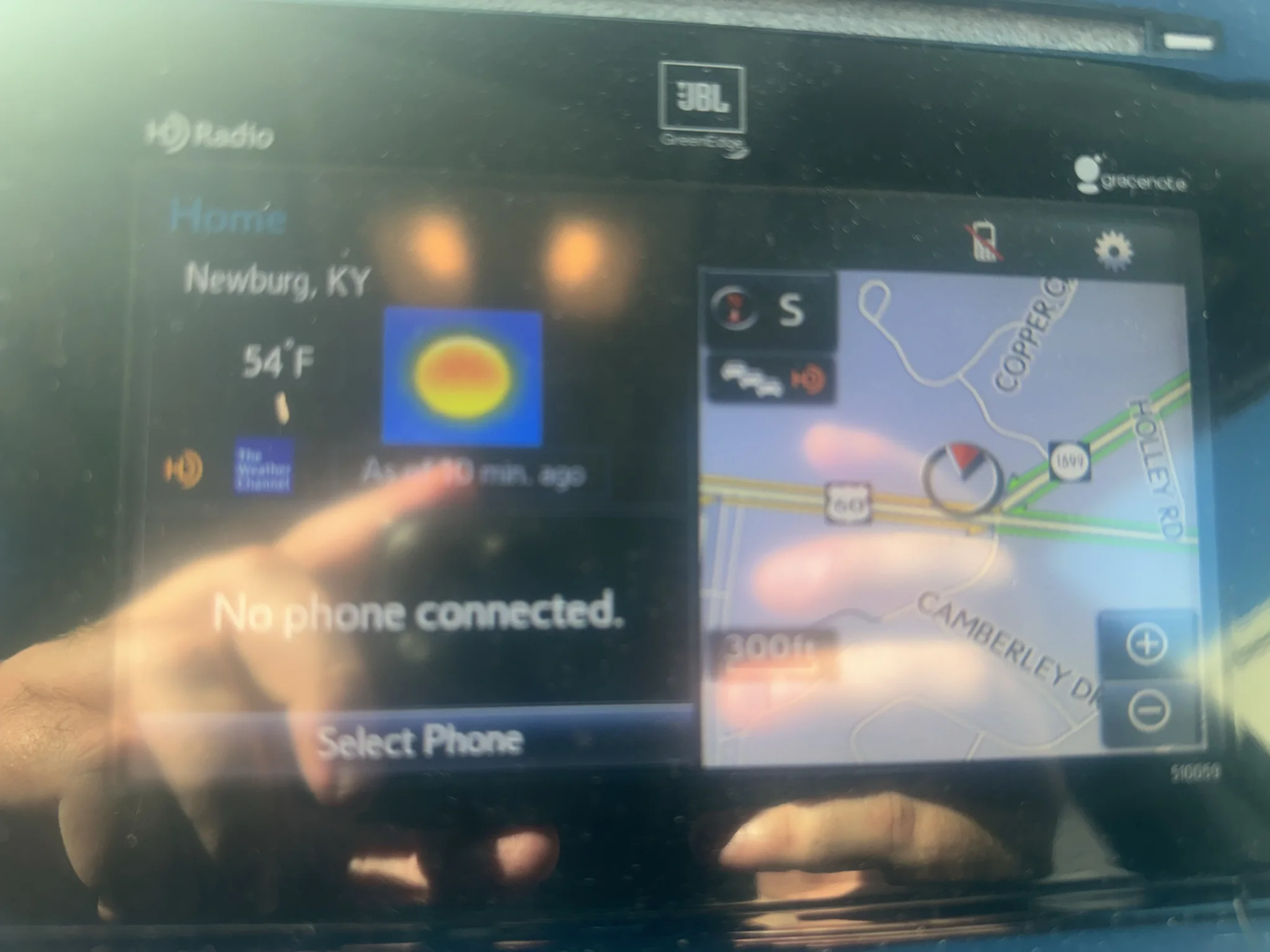 Used 2015 Absolutely Red Toyota Five image 13