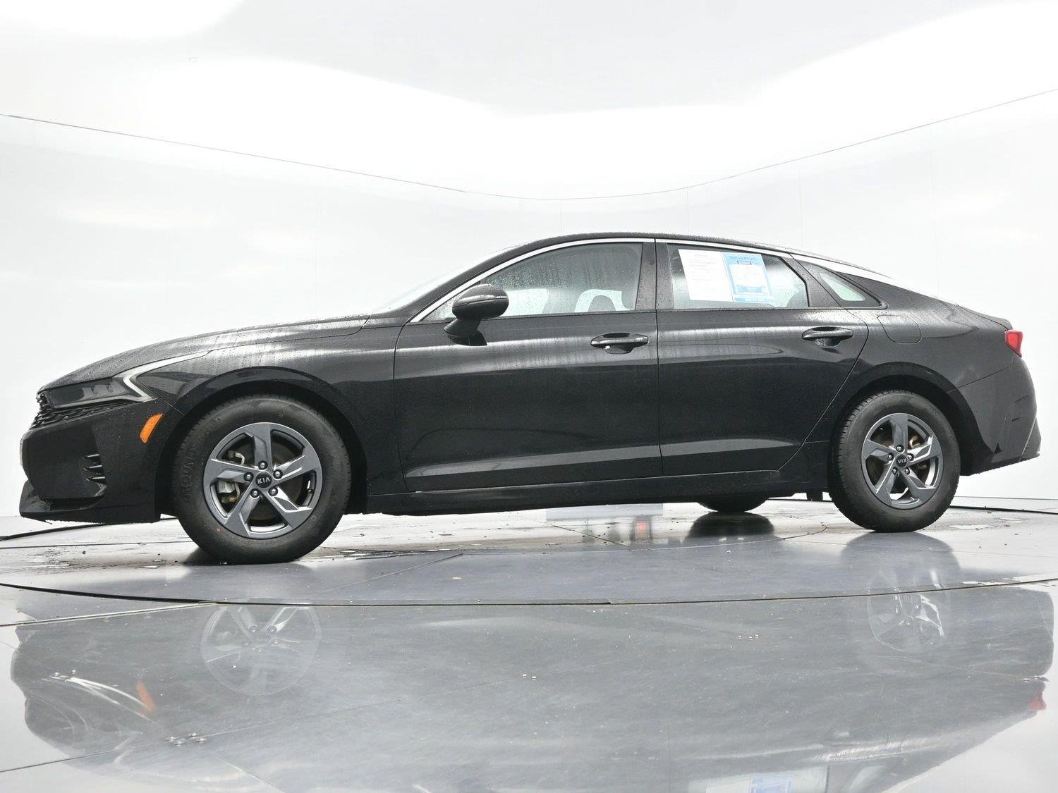 Used 2021 Ebony Black Kia LXS image 45