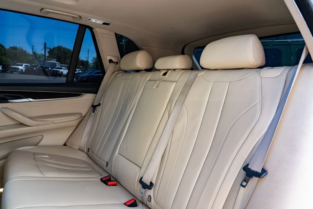 Used 2015 Gray BMW xDrive35d image 24