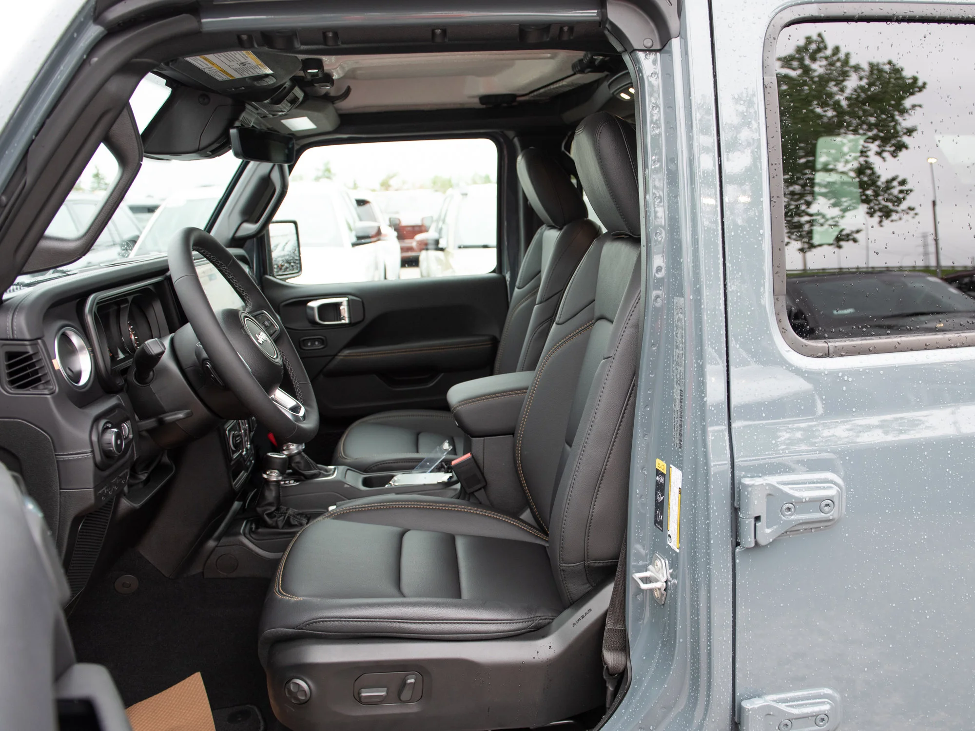 New 2026 Dark blue Jeep Sahara* image 19