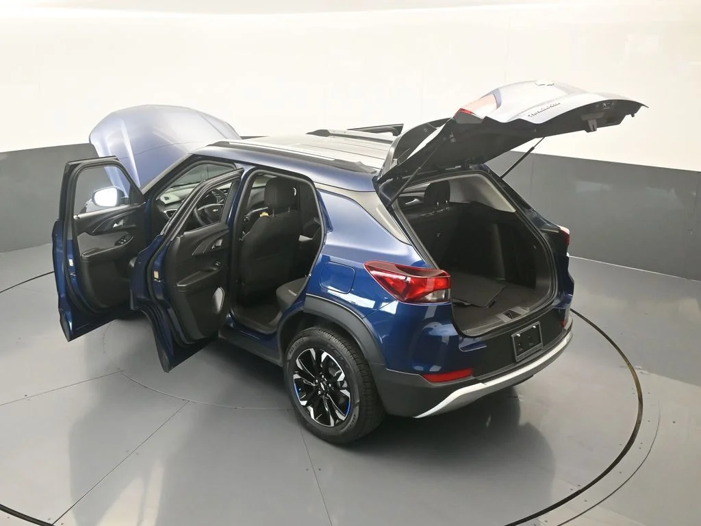 Used 2023 Blue Glow Metallic Chevrolet LT image 63