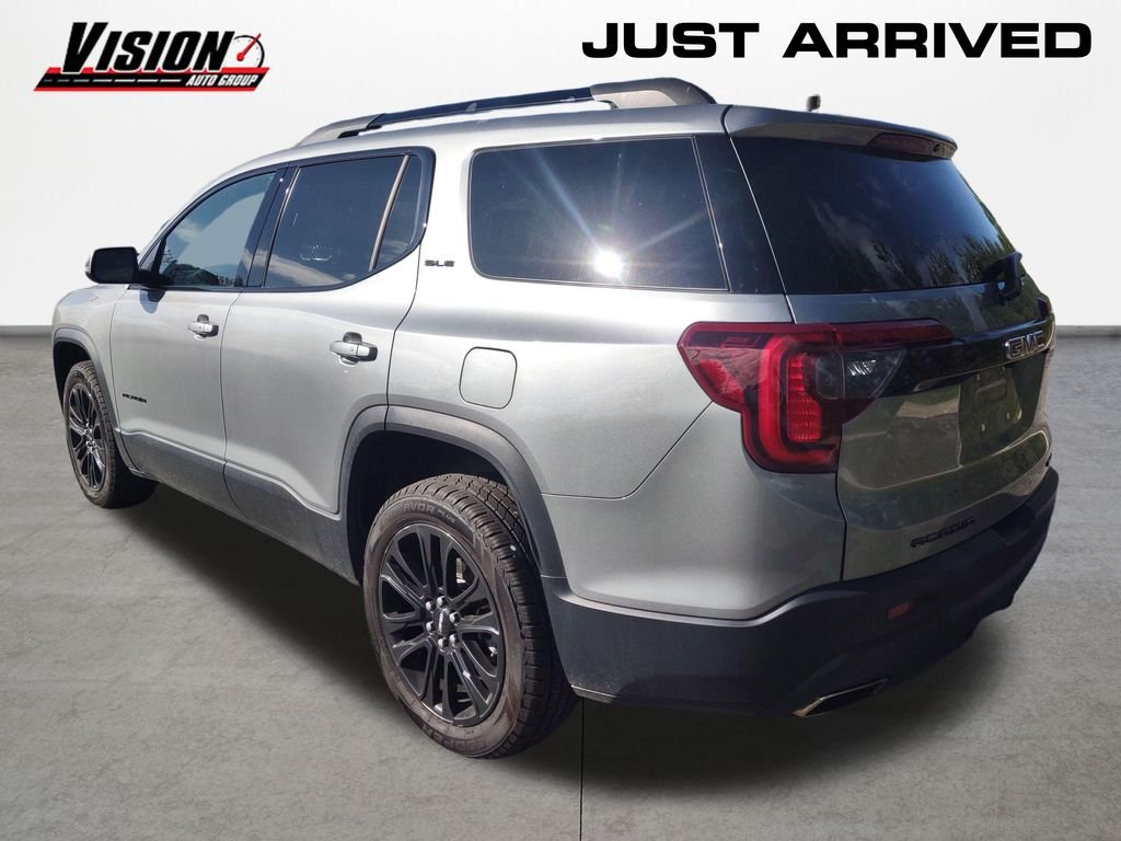 Used 2023 Gray GMC SLE image 3