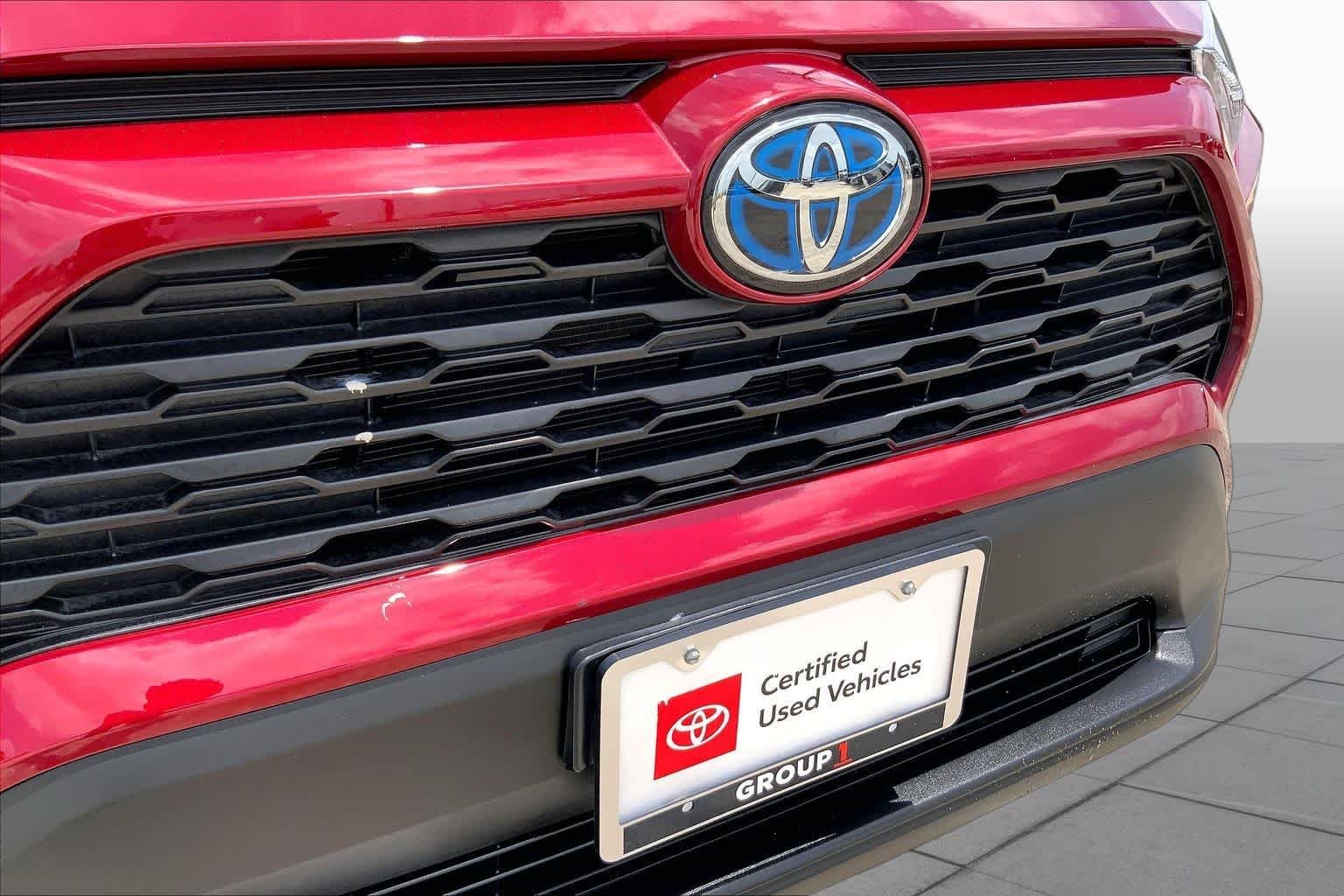 Used 2024 Ruby Flare Pearl Toyota Hybrid XLE Premium image 29