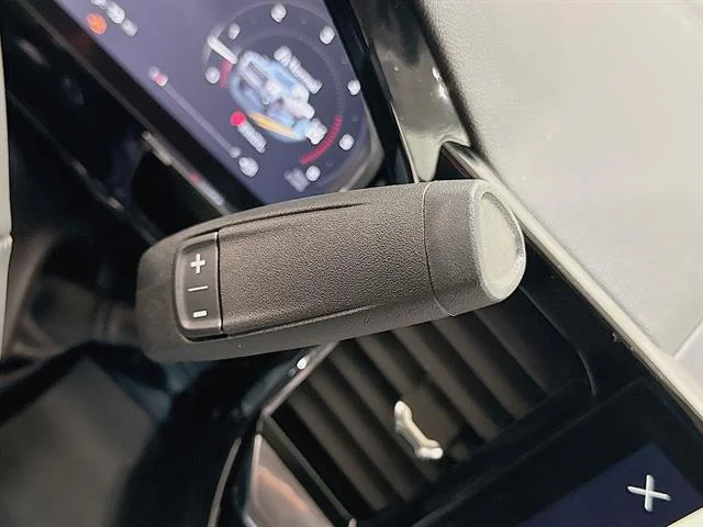 New 2026 Onyx Black GMC SLT image 17