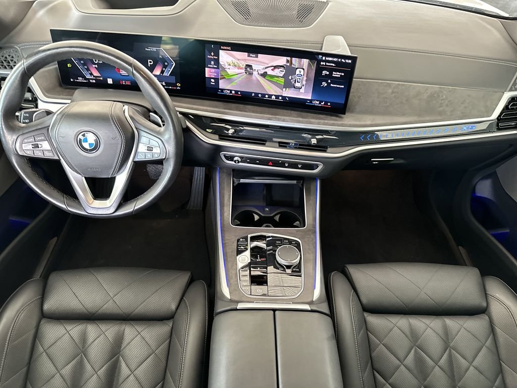 Used 2024 White BMW xDrive40i image 18