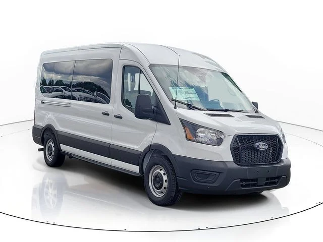 New 2026 Oxford White Ford XL image 3