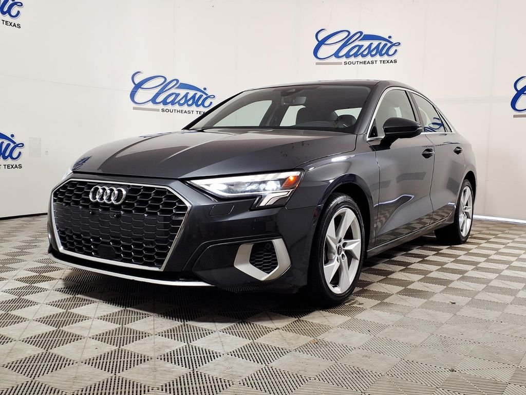 Used 2024  Audi 40 Premium image 5