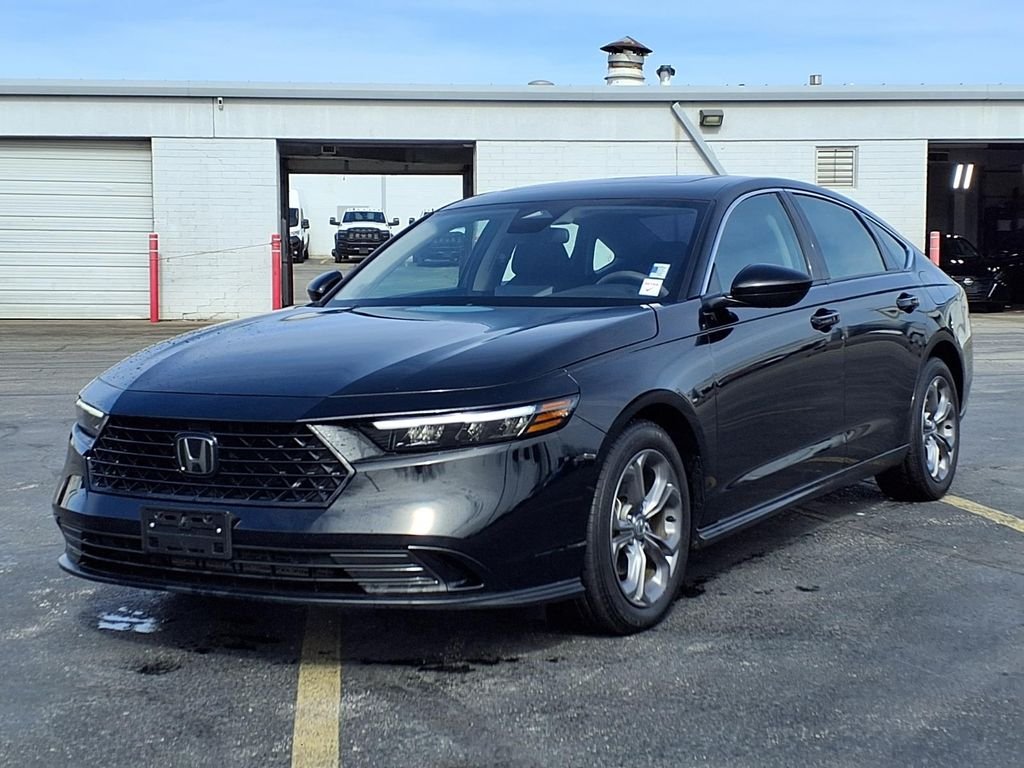 Used 2024 Honda Accord EX with VIN 1HGCY1F31RA059211 for sale in Kansas City