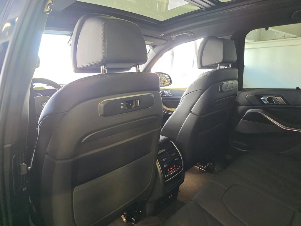 New 2026 Blue BMW sDrive40i image 12