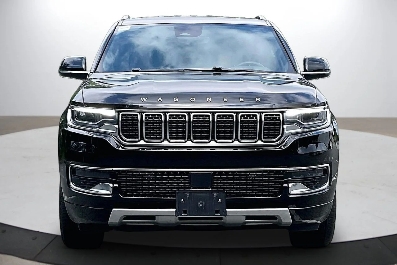 Used 2024 Black Jeep Series II image 3