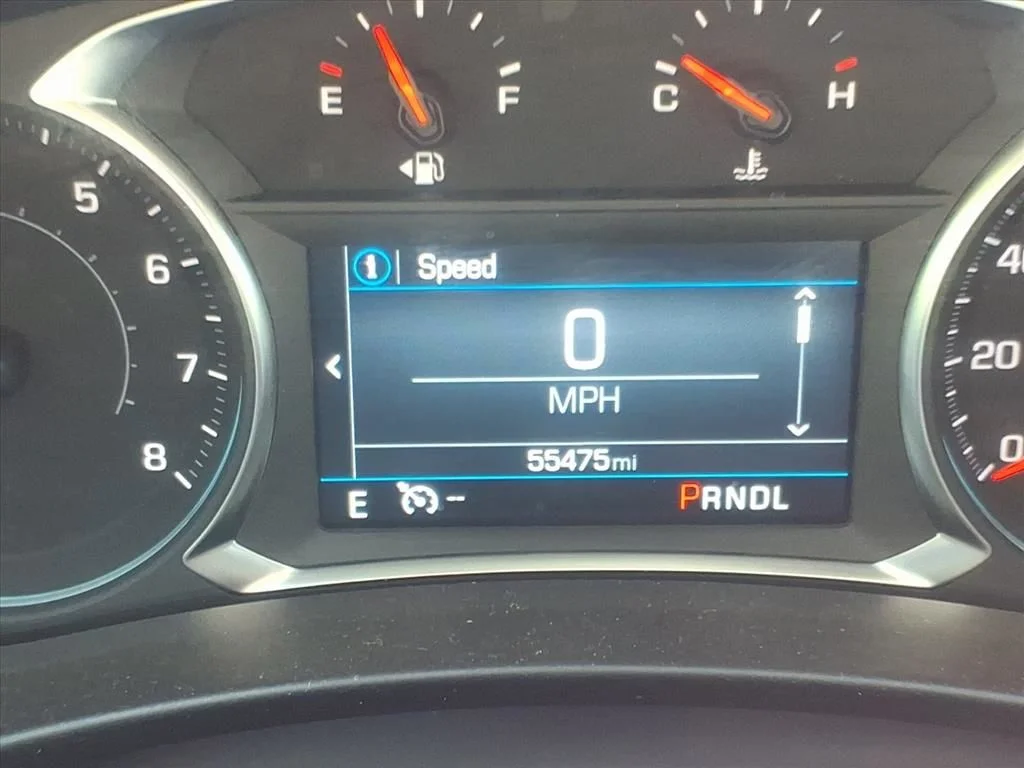 Used 2024 Gray Chevrolet LT image 33