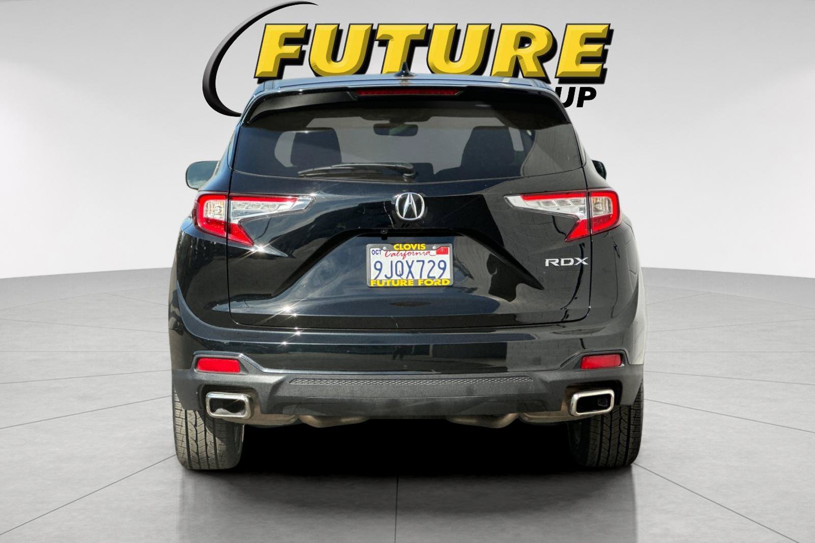Used 2023  Acura Base image 4