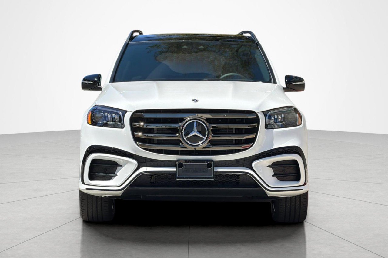 New 2026 Polar White Mercedes-Benz GLS 450 4MATIC® SUV image 8