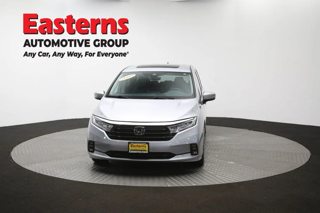Used 2023 Silver Honda EX-L image 51