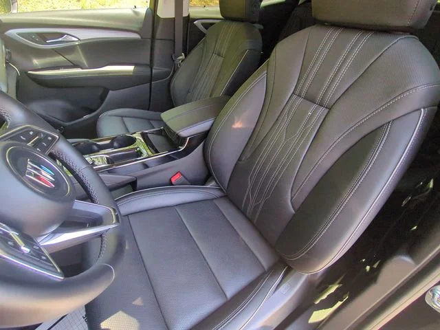 Used 2025 Black Buick Avenir image 27