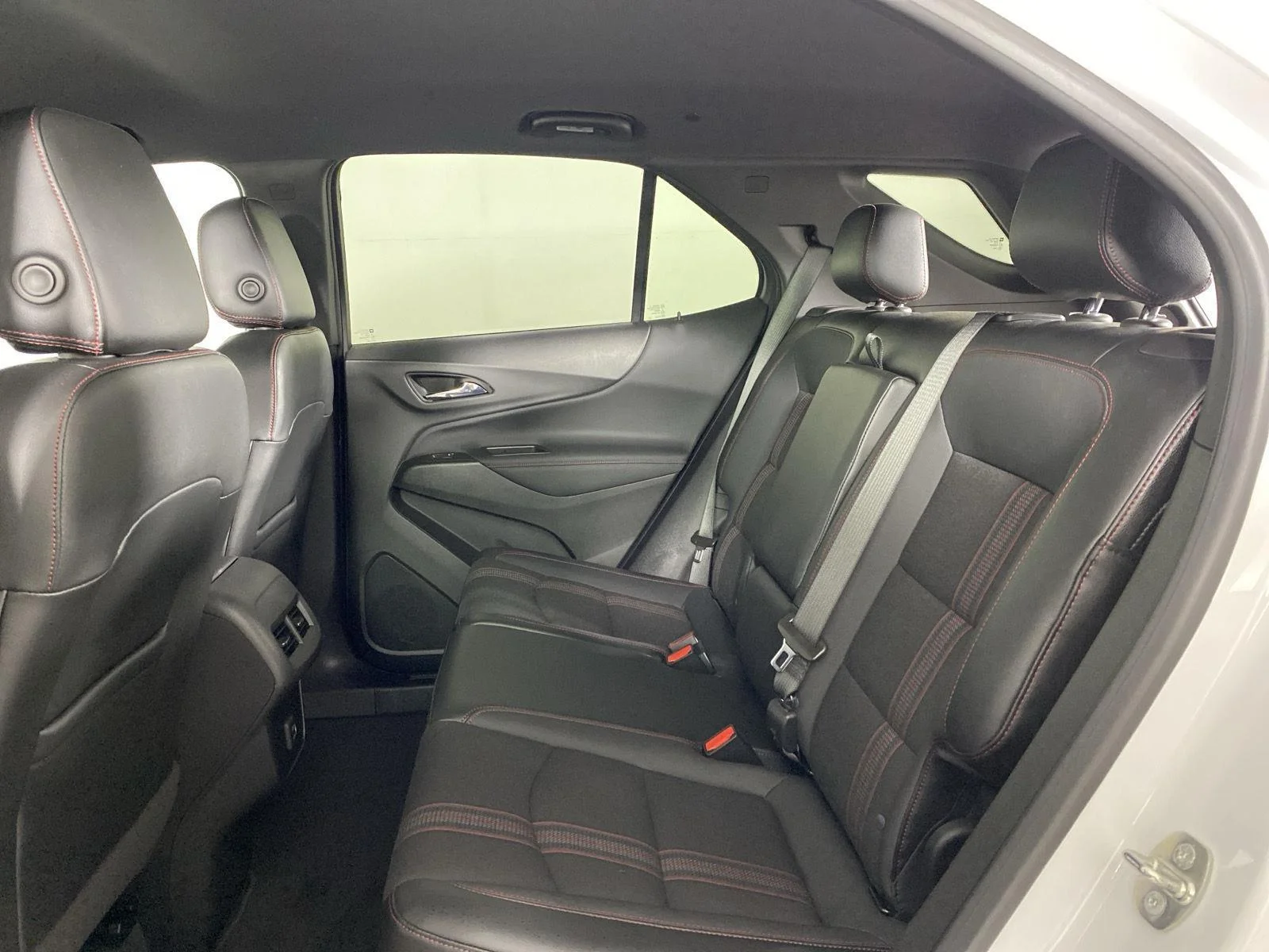 Used 2023 Summit White Chevrolet RS image 23