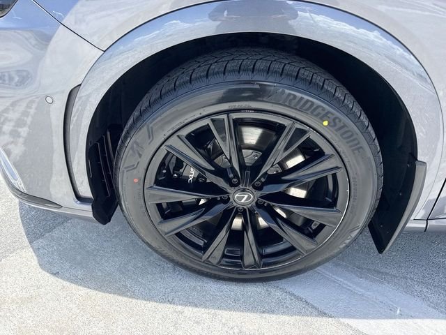 Certified Used 2023 NEBULA GRAY PEARL Lexus 500h F SPORT Performance image 10