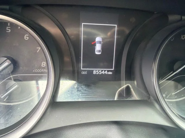 Used 2023 Ice Toyota SE image 11