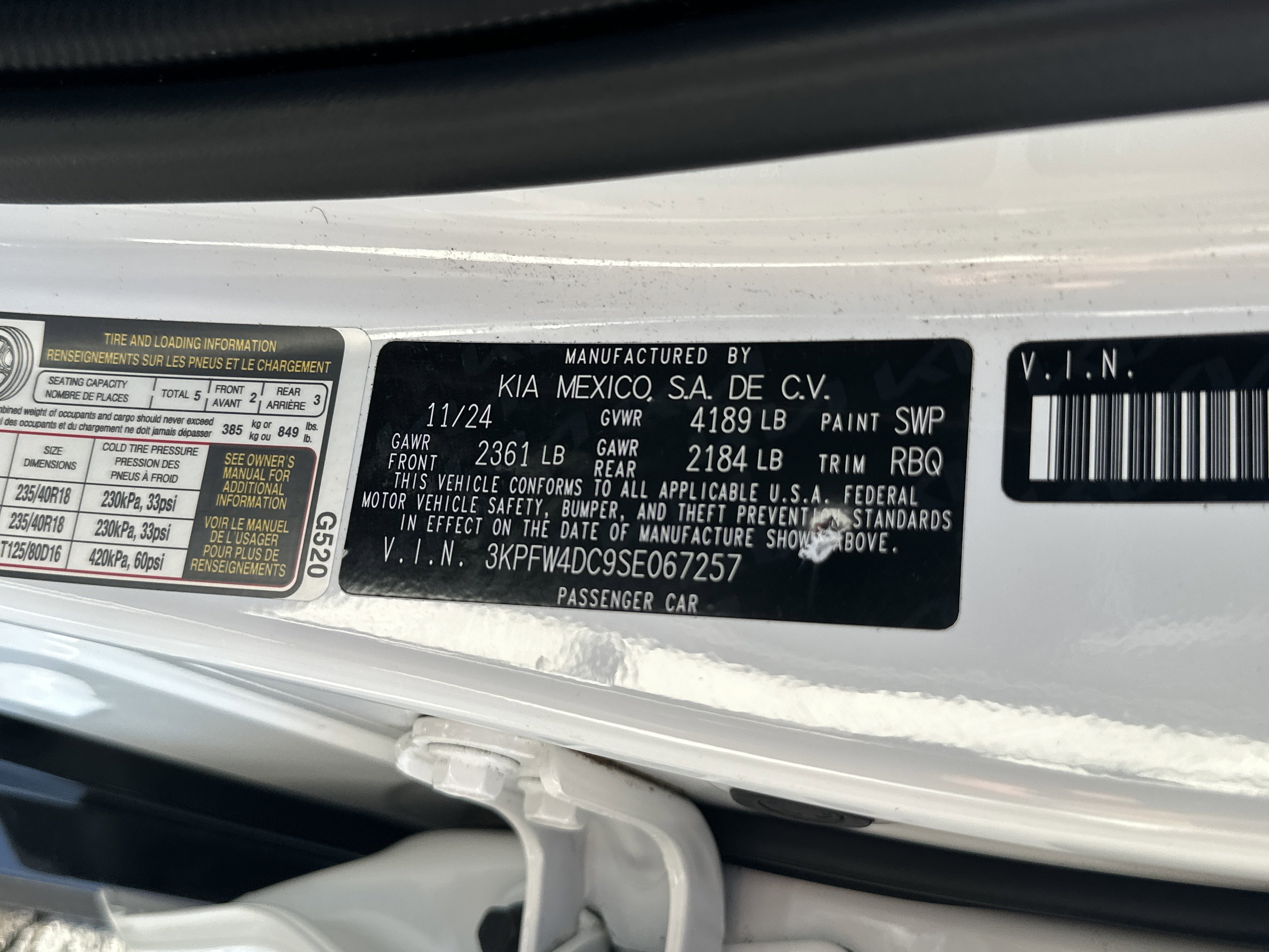 Used 2025 Snow White Pearl Kia GT-Line Turbo image 29