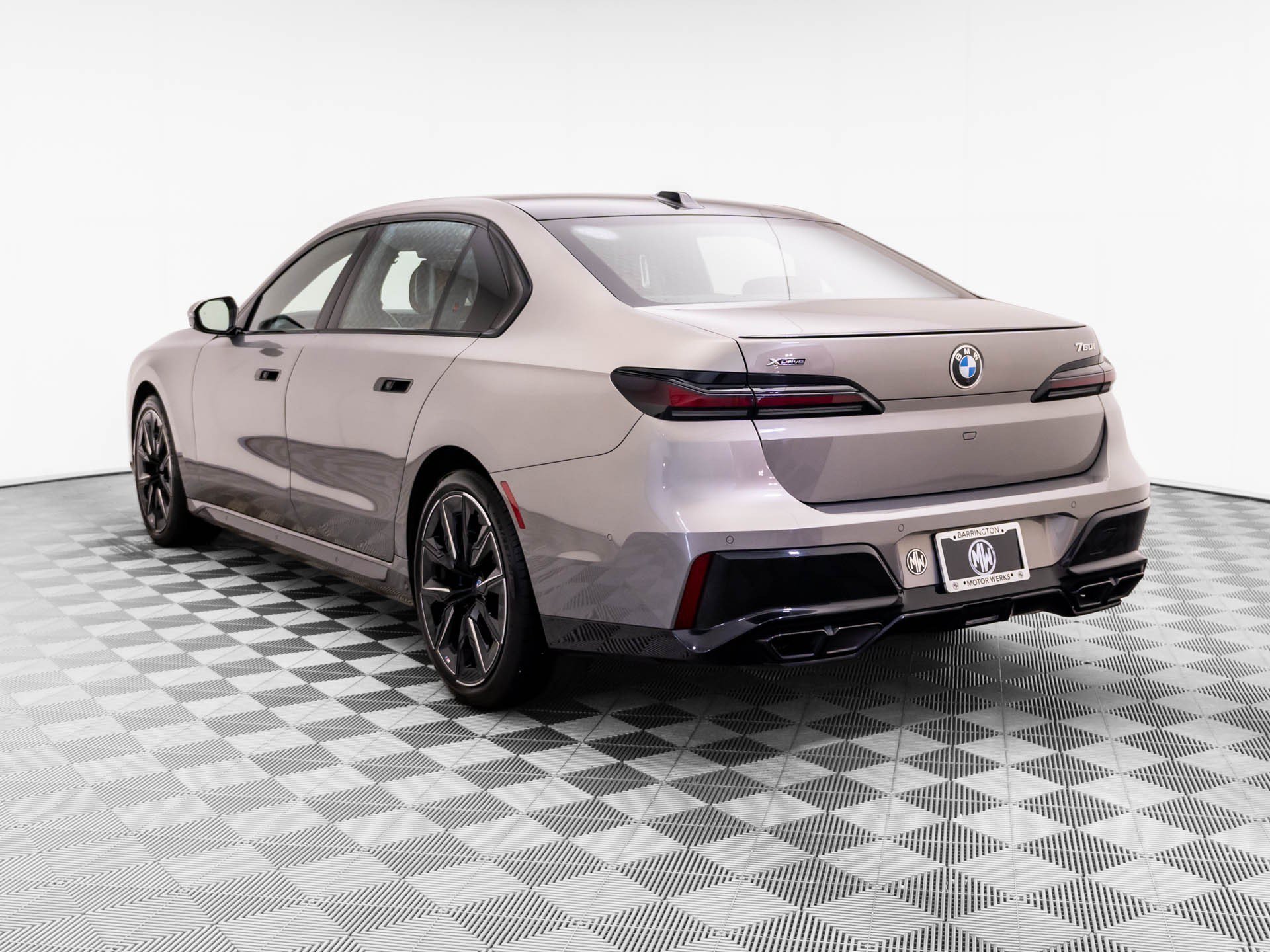 Certified Used 2024 Oxide Grey Met BMW 760i xDrive image 3
