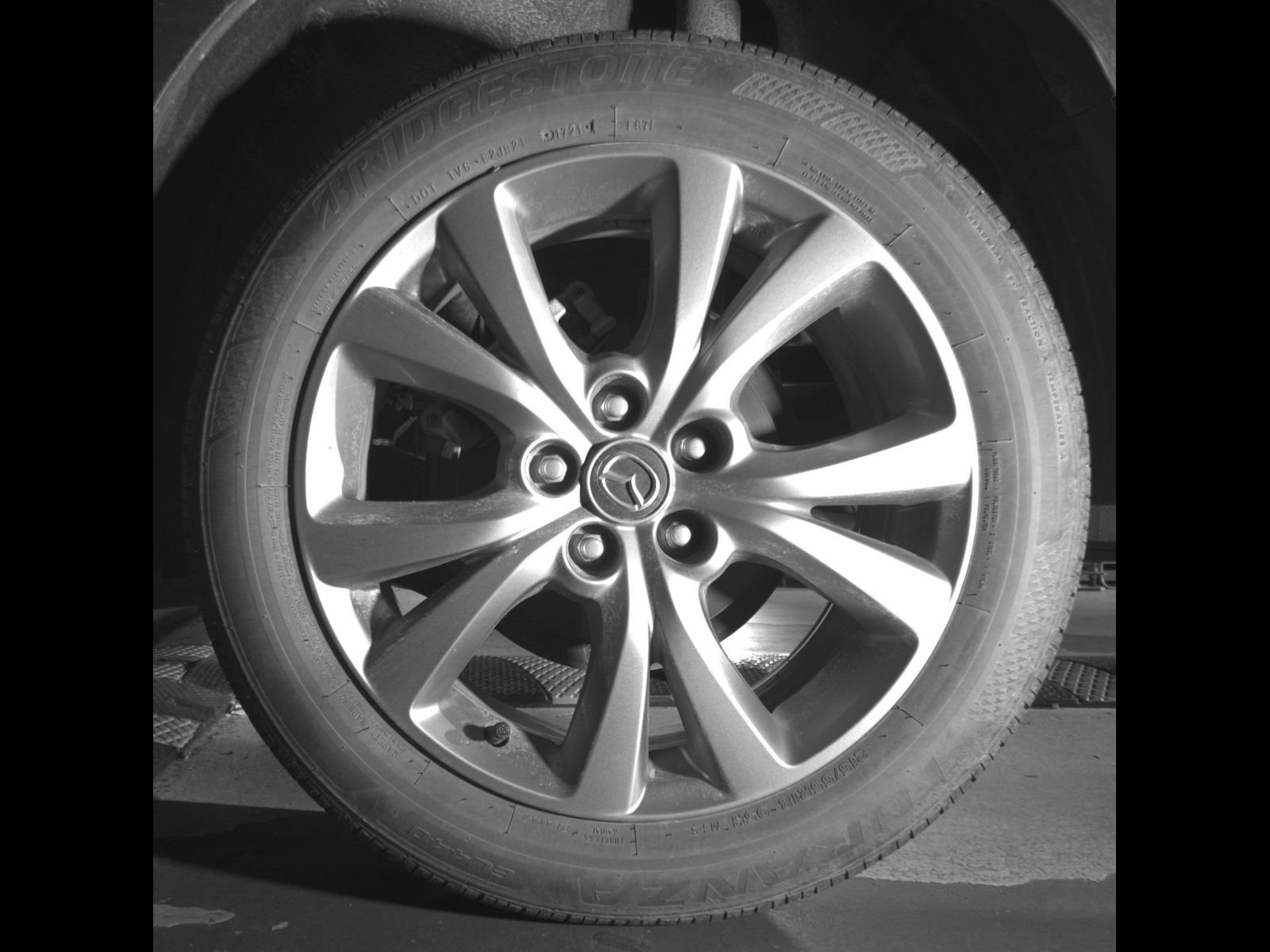 Used 2021 Machine Gray Metallic Mazda Preferred image 11