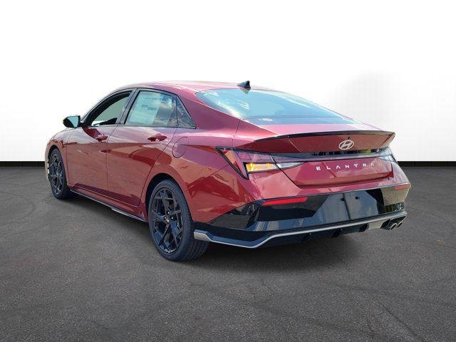 2025 Hyundai Elantra N Line - Photo 3