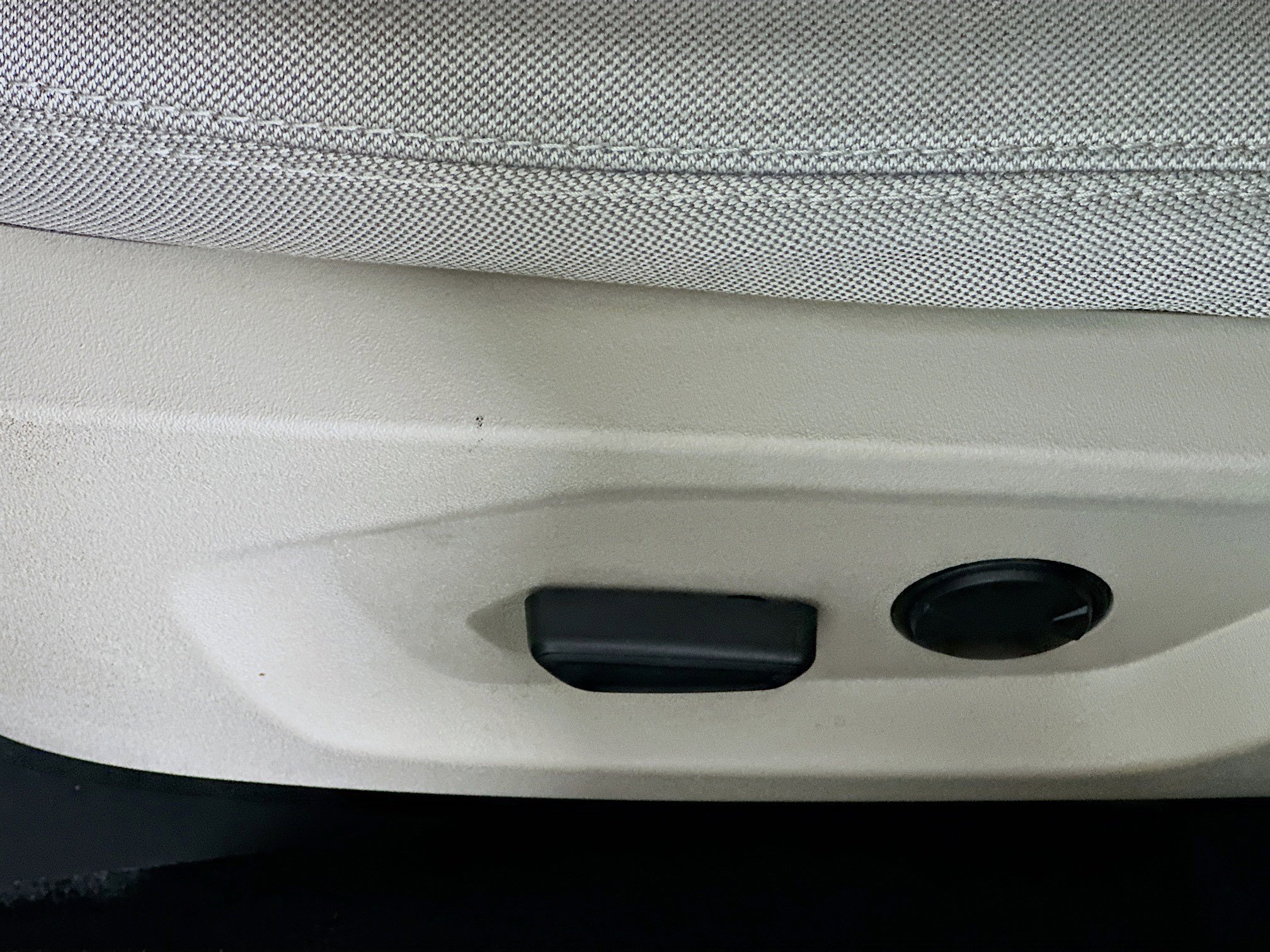Used 2019 Blue Metallic Ford Base image 13