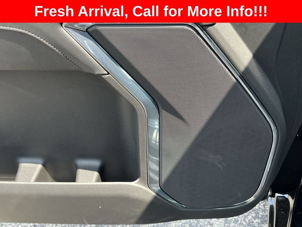 Certified Used 2024 Onyx Black GMC Elevation image 16