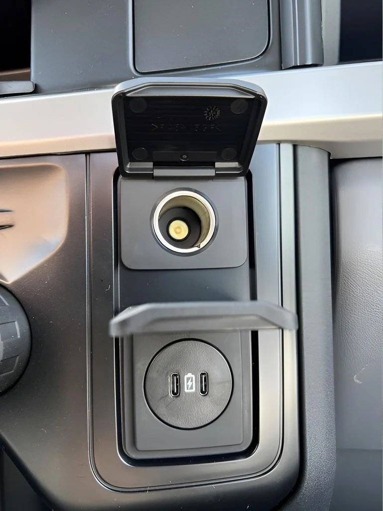 Used 2025 White Ford XL image 29