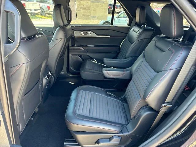 New 2026 Agate Black Metallic Ford ST-Line image 21