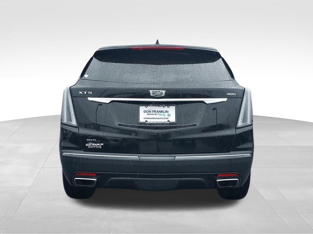 Used 2024 Black Cadillac Sport image 7