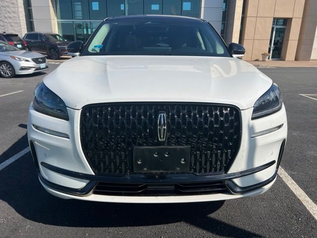 Used 2023 White Lincoln Standard image 2